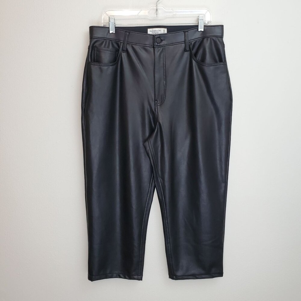 Abercrombie & Fitch The Ankle Straight Ultra High Rise, faux leather